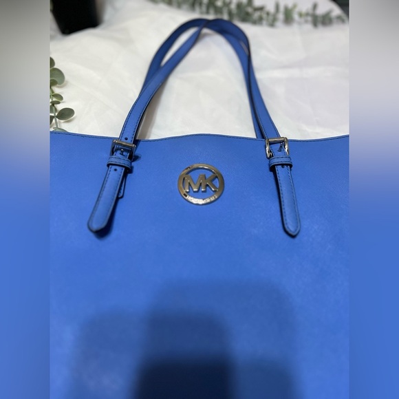 Michael Kors Saffiano Blue Jet Set Large Travel Tote - Picture 2 of 12